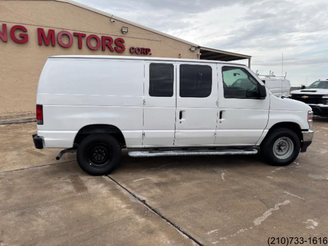 Ford Econoline photo 8