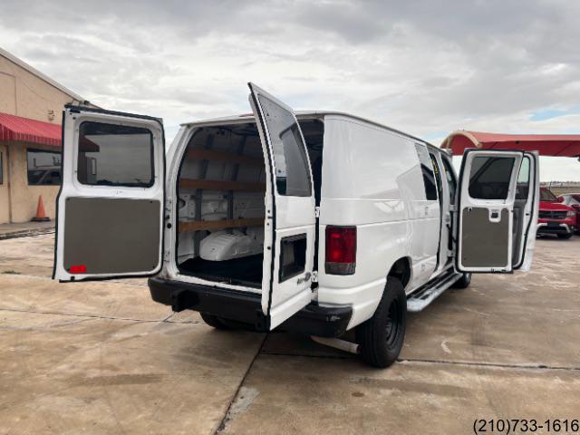 Ford Econoline photo 25