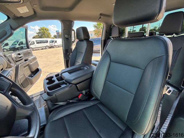 Chevrolet Silverado photo 22