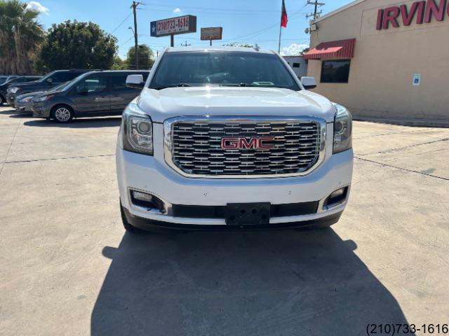GMC Yukon XL photo 2
