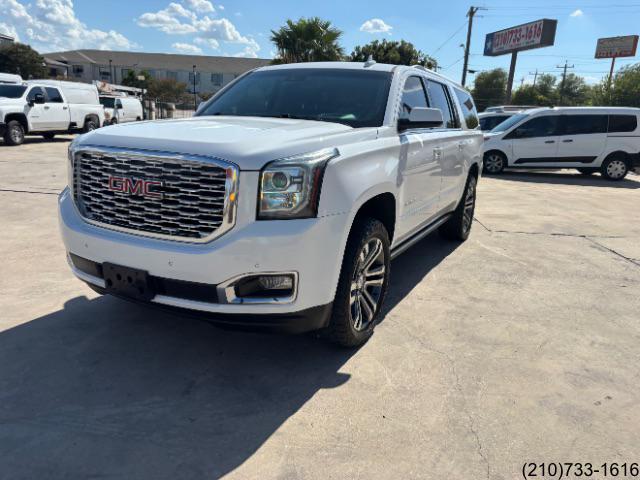 GMC Yukon XL photo 3