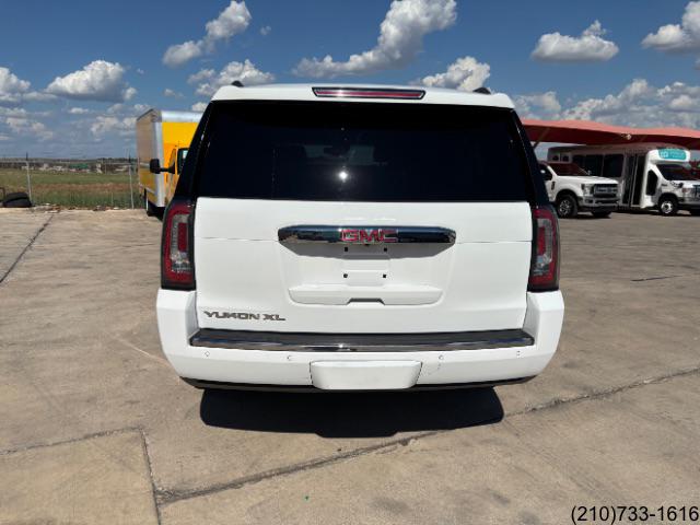 GMC Yukon XL photo 6