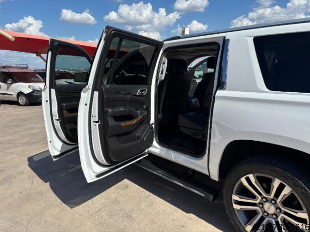 GMC Yukon XL photo 14