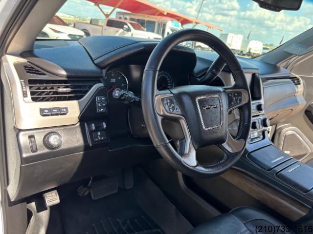 GMC Yukon XL photo 18