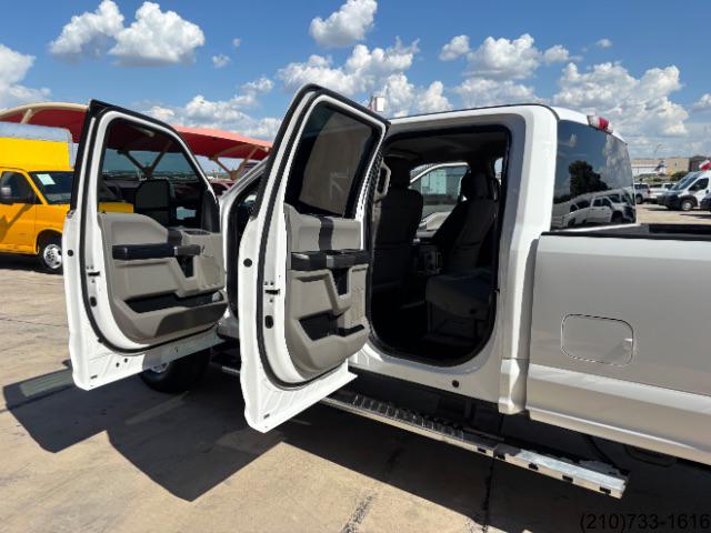 Ford F-250 photo 13