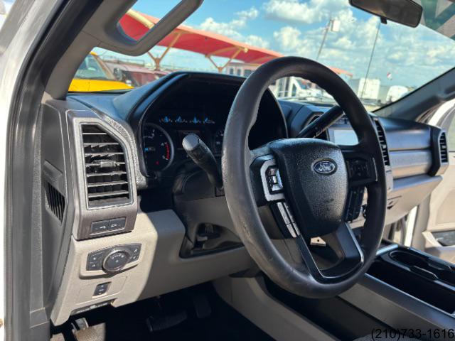 Ford F-250 photo 17