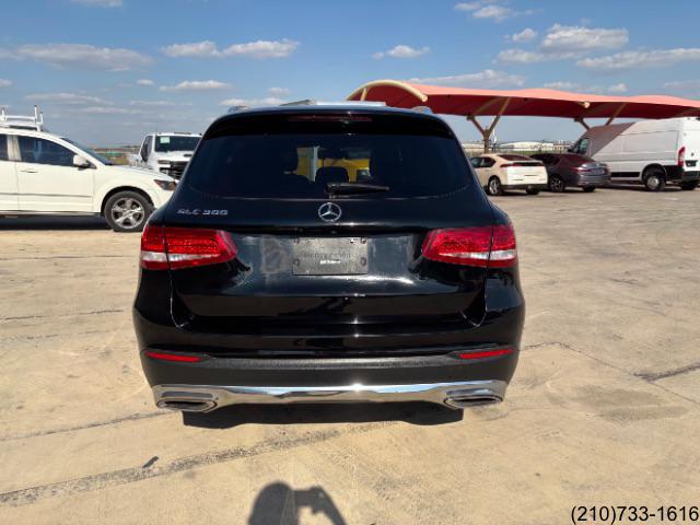 Mercedes-Benz GLC photo 12