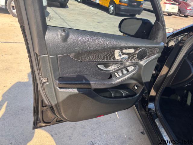 Mercedes-Benz GLC photo 16