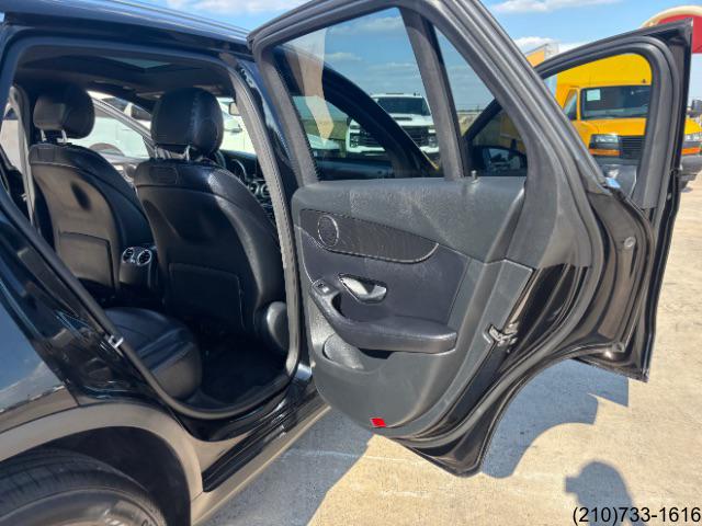 Mercedes-Benz GLC photo 29
