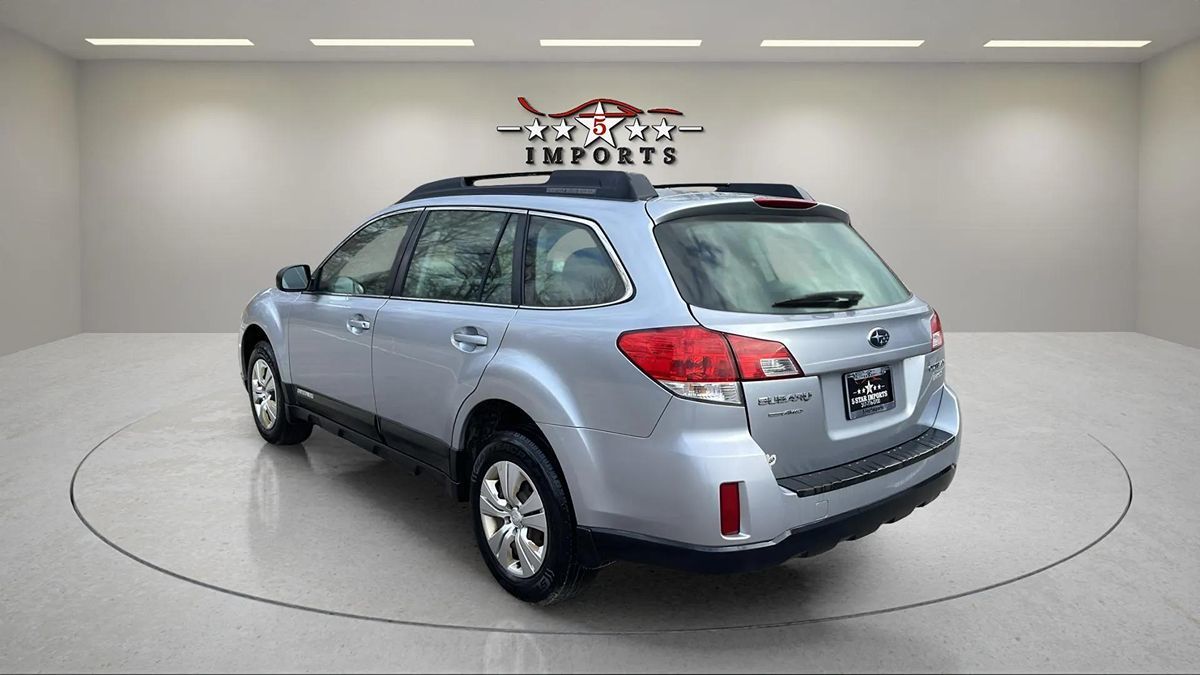 2012 Subaru Outback Base photo 3