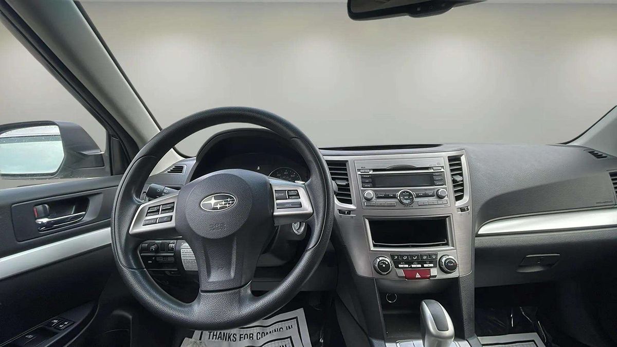 2012 Subaru Outback Base photo 13