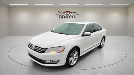 2013 Volkswagen Passat TDI SE w/Sunroof & Nav