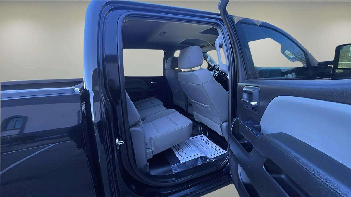 2019 Chevrolet Silverado 3500HD Work Truck photo 16