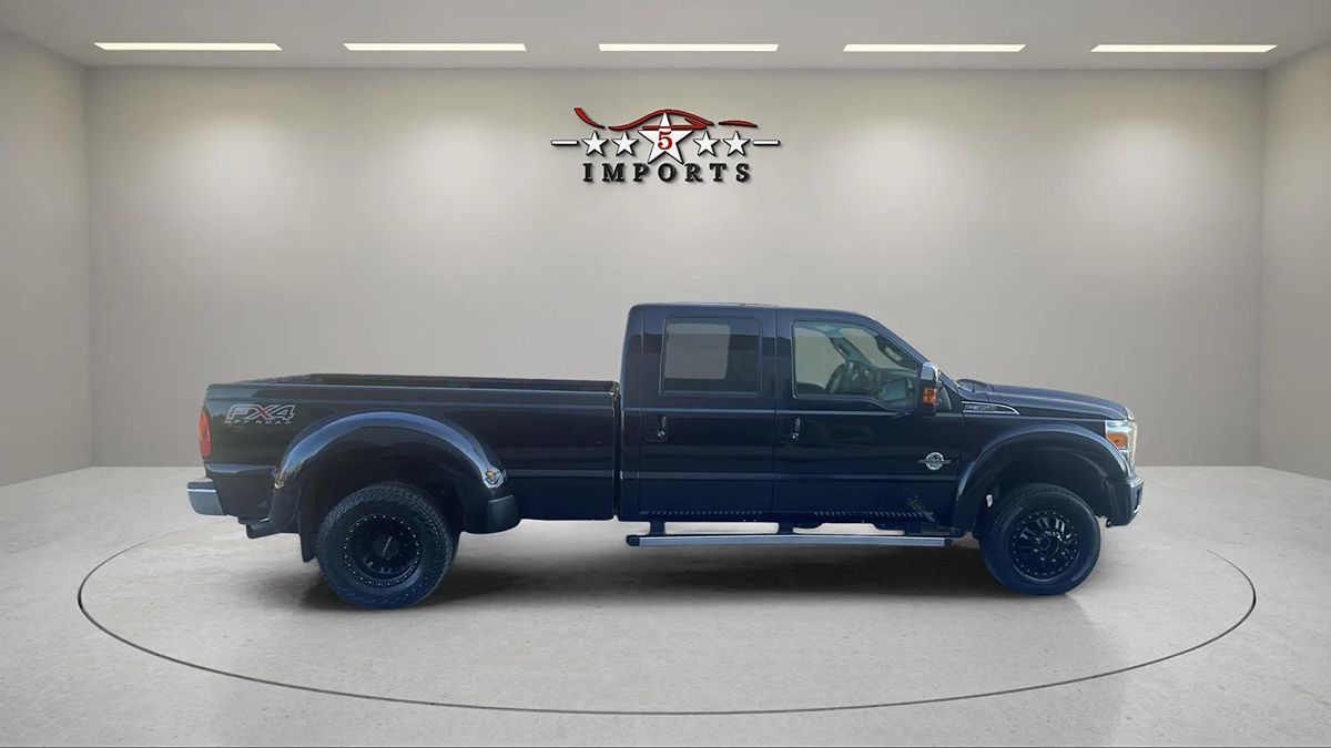 2016 Ford F-350 Super Duty Lariat photo 9