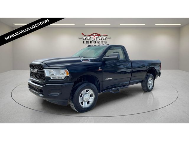 Diamond Black Crystal Pearlcoat 2020 RAM 3500 Pickup Truck Four-Wheel Drive Automatic