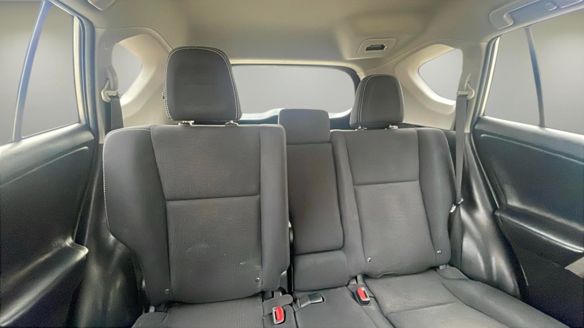 2017 Toyota RAV4 XLE - Photo 15