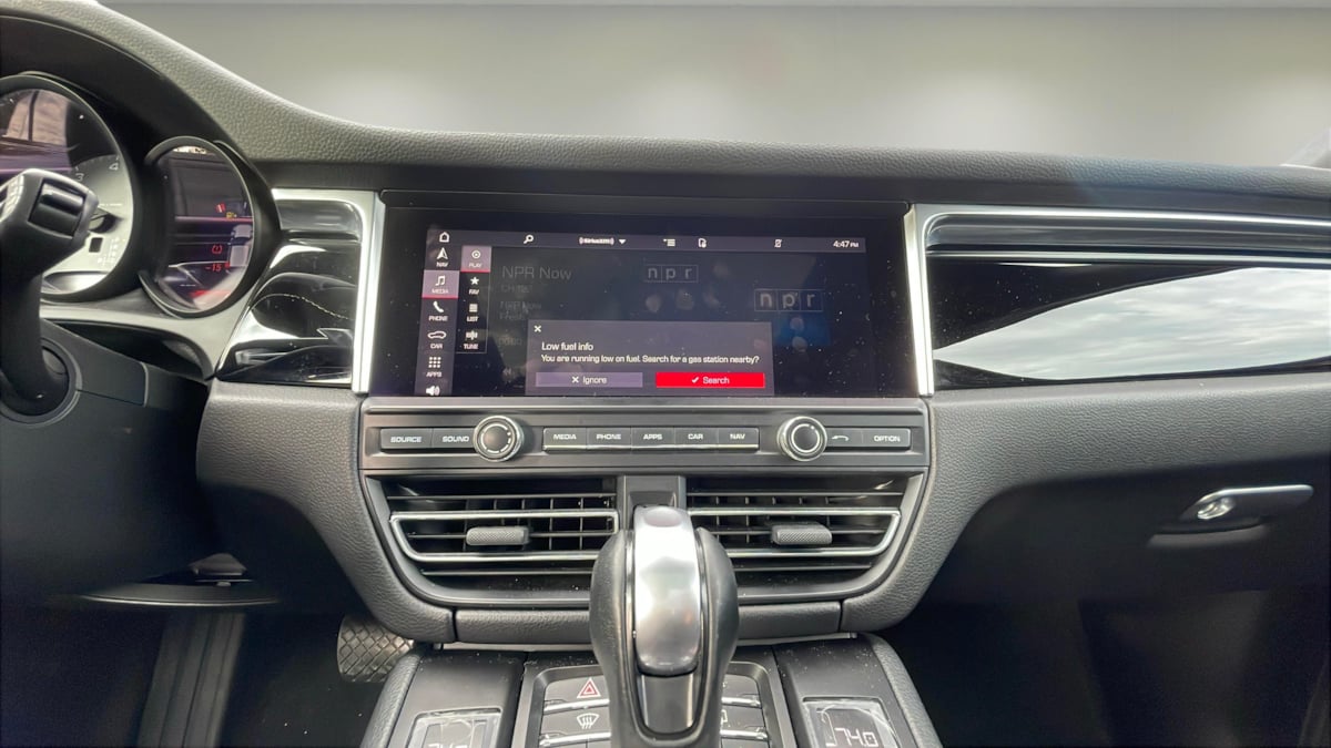 2021 Porsche Macan S - Photo 10