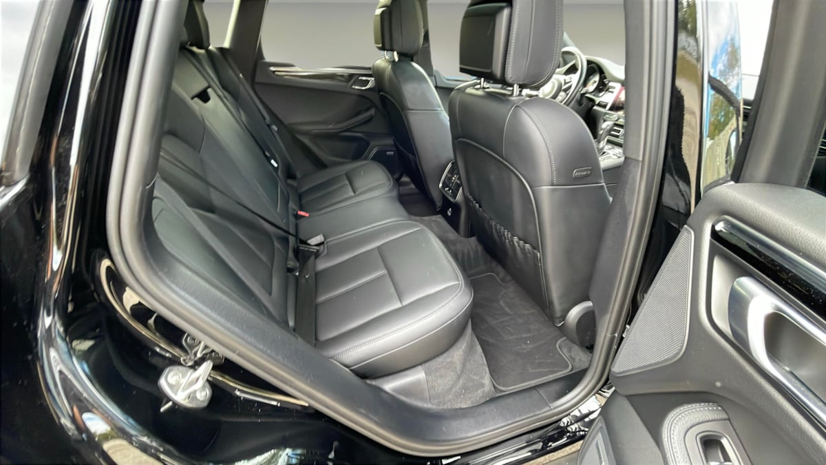 2021 Porsche Macan S - Photo 14