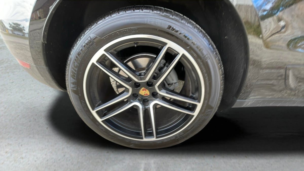 2021 Porsche Macan S - Photo 18