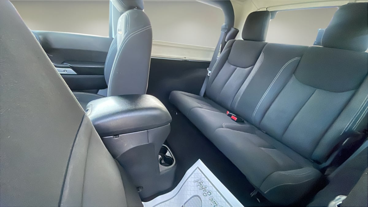 2015 Jeep Wrangler Sahara - Photo 18