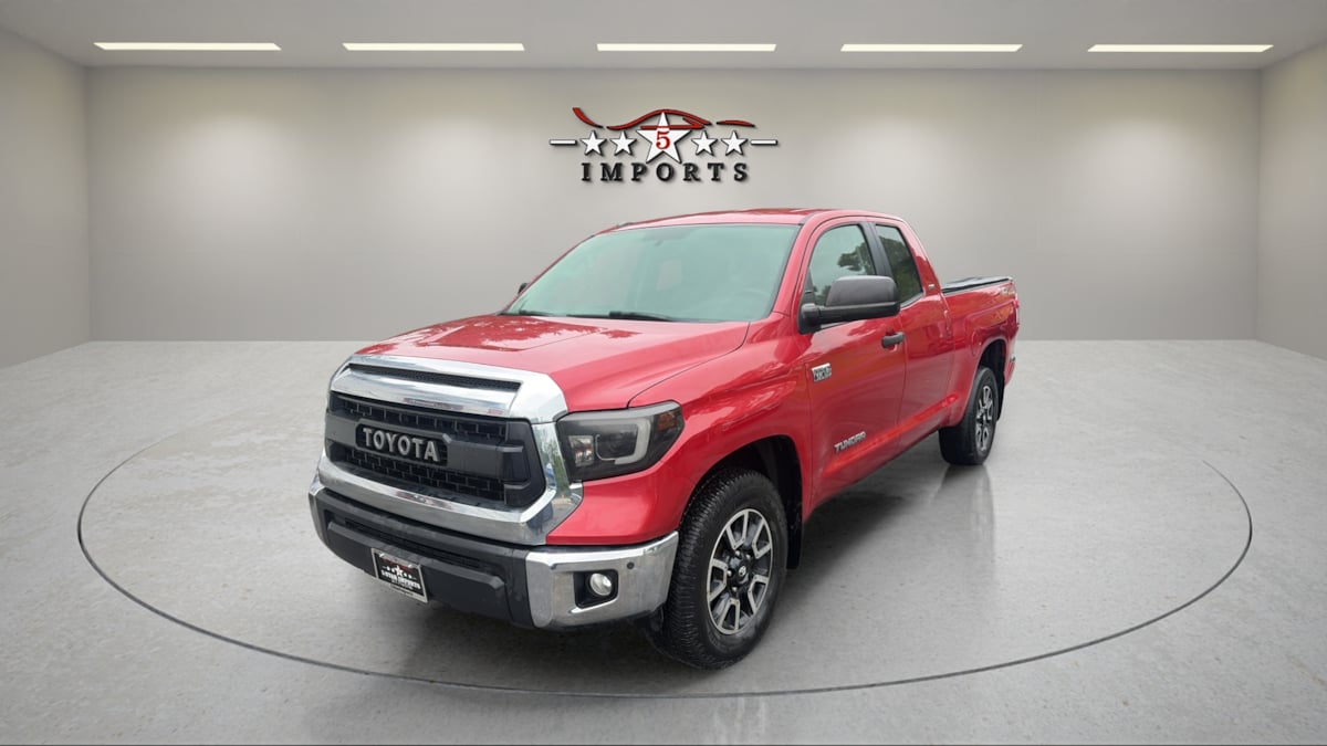 2016 Toyota Tundra SR5 5.7L 4WD Double Cab Standard Bed's photo