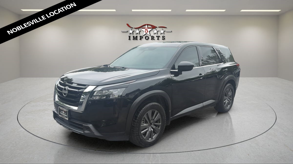  2023 Nissan Pathfinder S FWD   