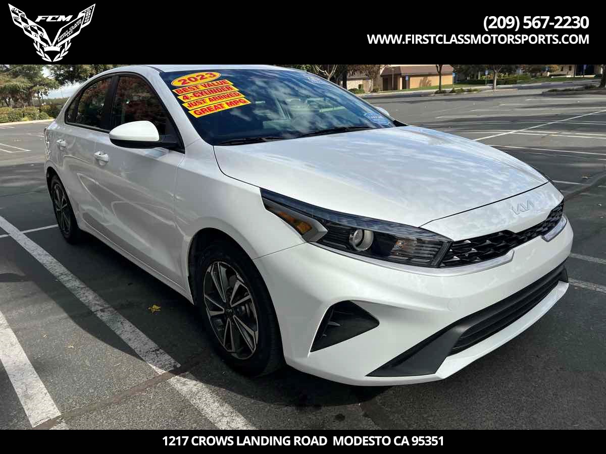 2023 Kia Forte LXS