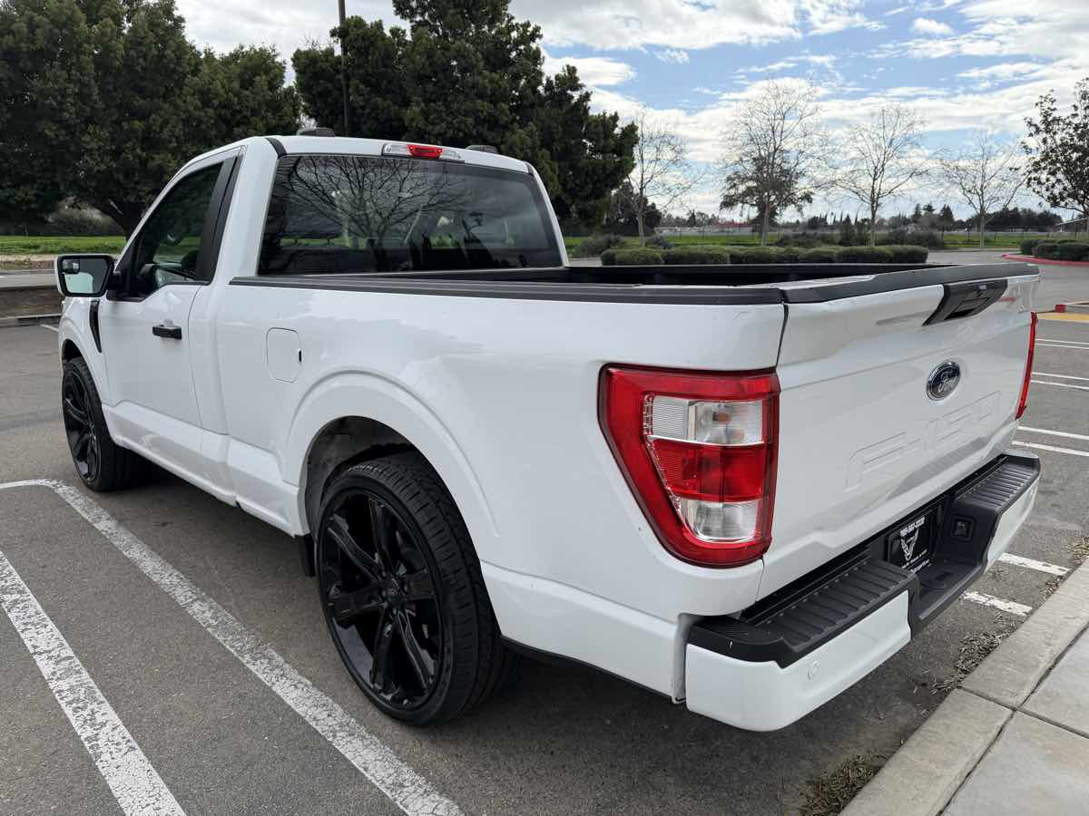 2023 Ford F-150 XL - Photo 4