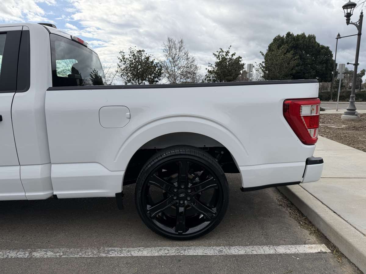 2023 Ford F-150 XL - Photo 9