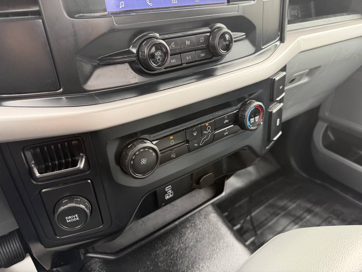 2023 Ford F-150 XL - Photo 23