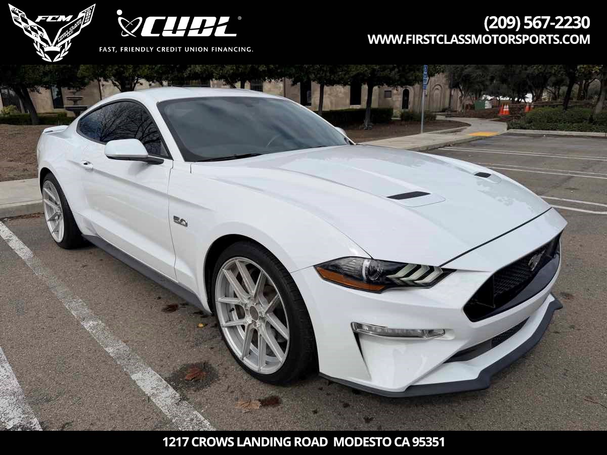 2019 Ford Mustang GT Coupe's photo