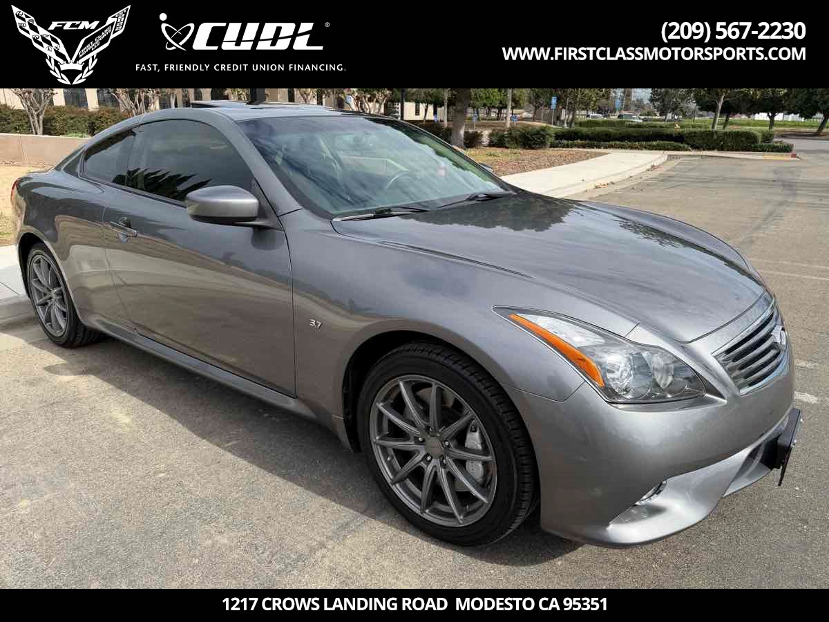2015 INFINITI Q60 AWD's photo