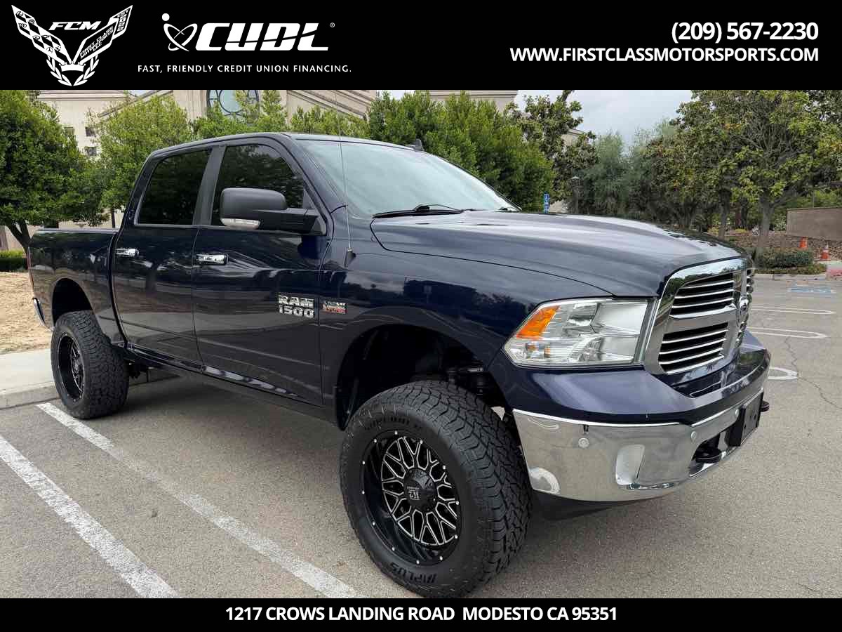 2016 RAM 1500 Big Horn 4x4 Crew Cab 5'7's photo
