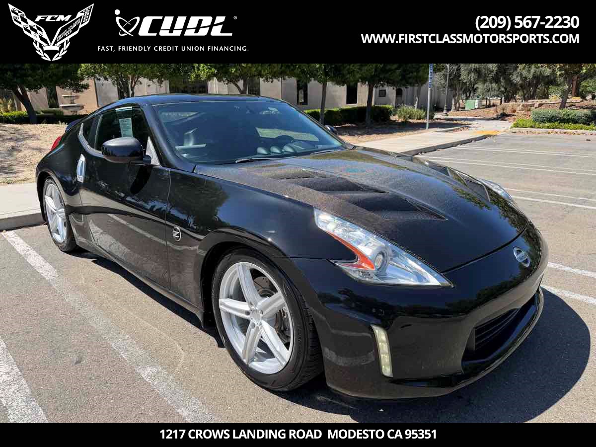 2015 Nissan 370Z Coupe 6M/T's photo