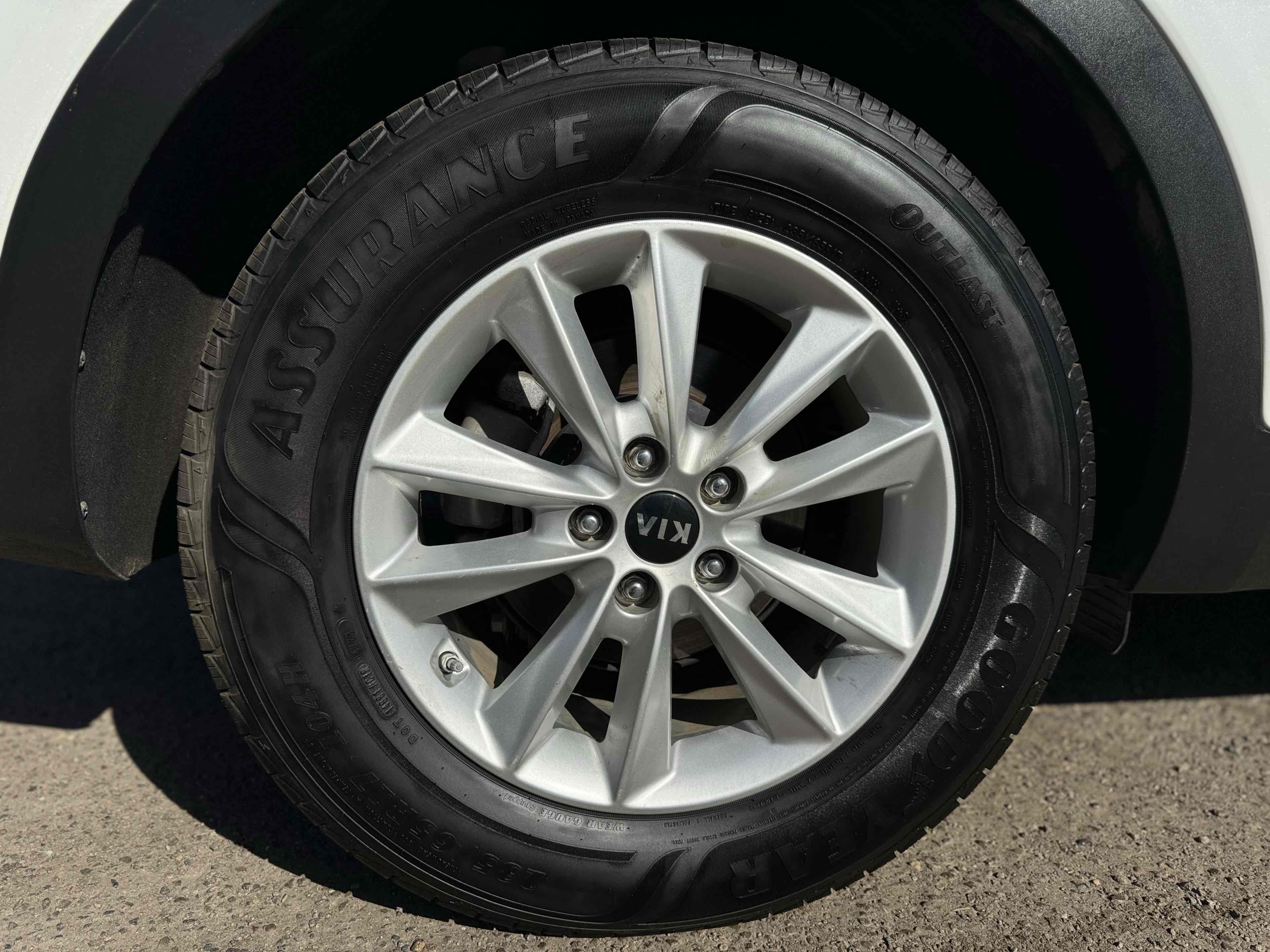 2020 Kia Sorento LX V6 photo 26