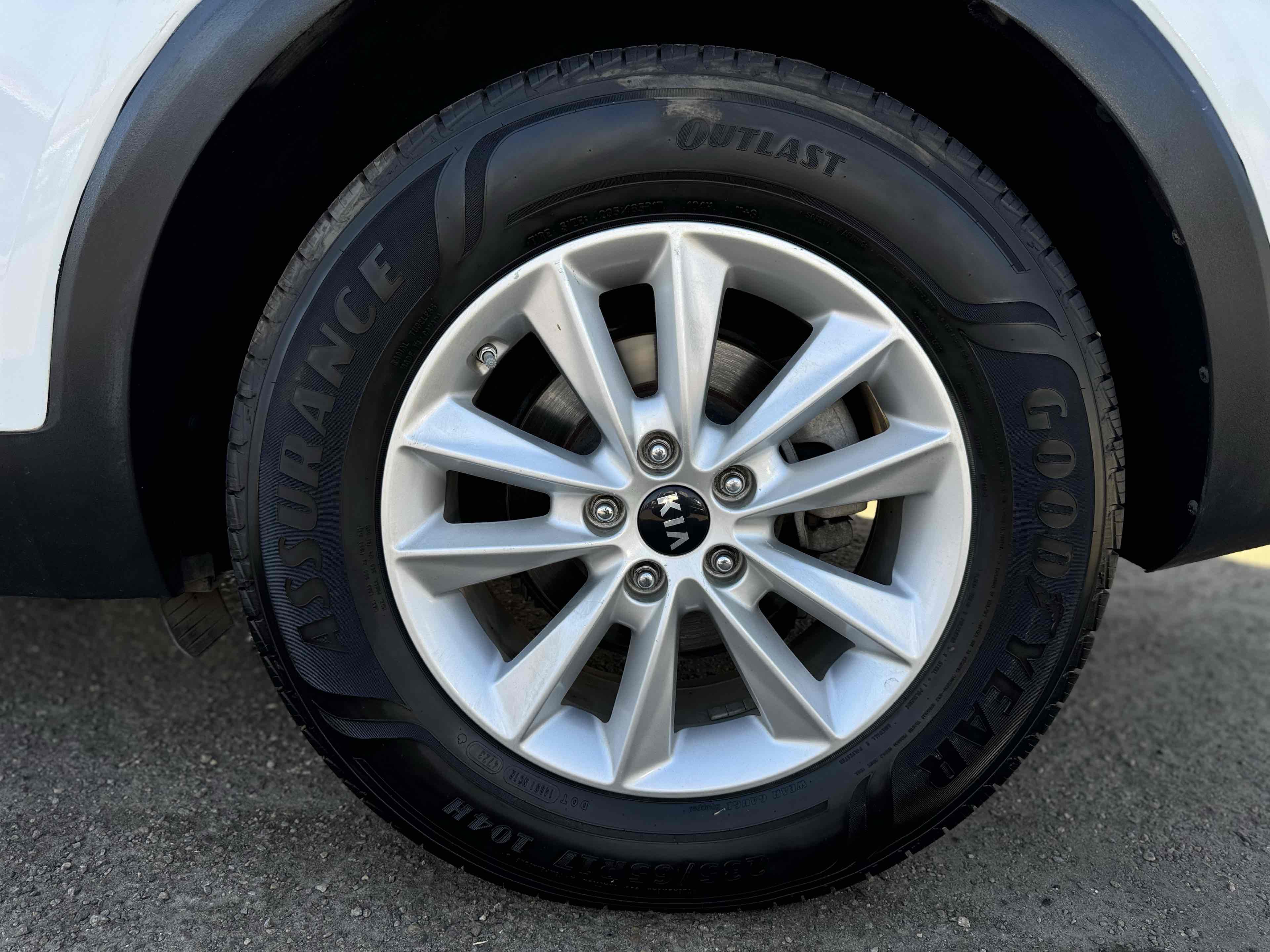 2020 Kia Sorento LX V6 photo 27
