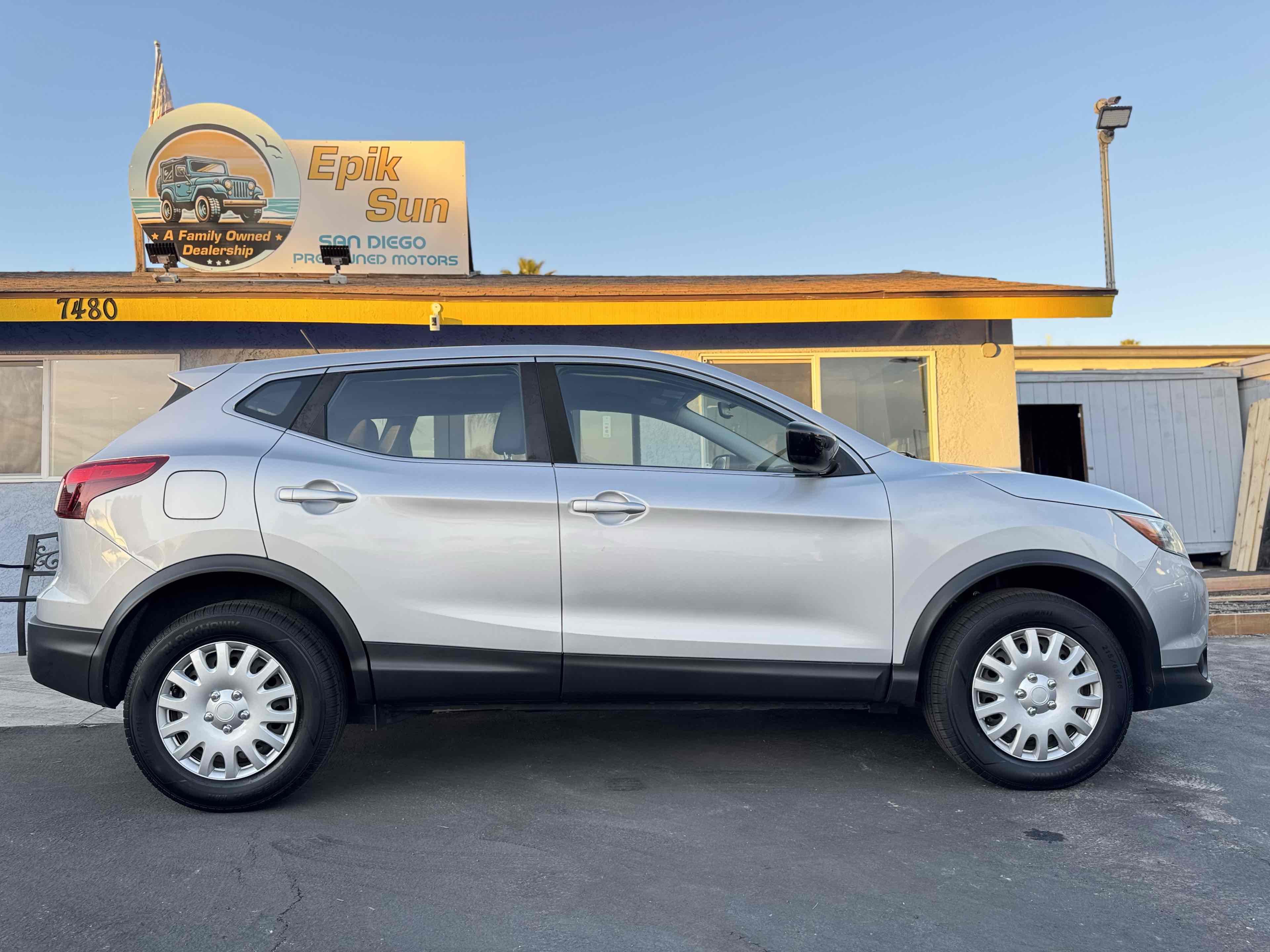 2019 Nissan Rogue Sport S photo 4
