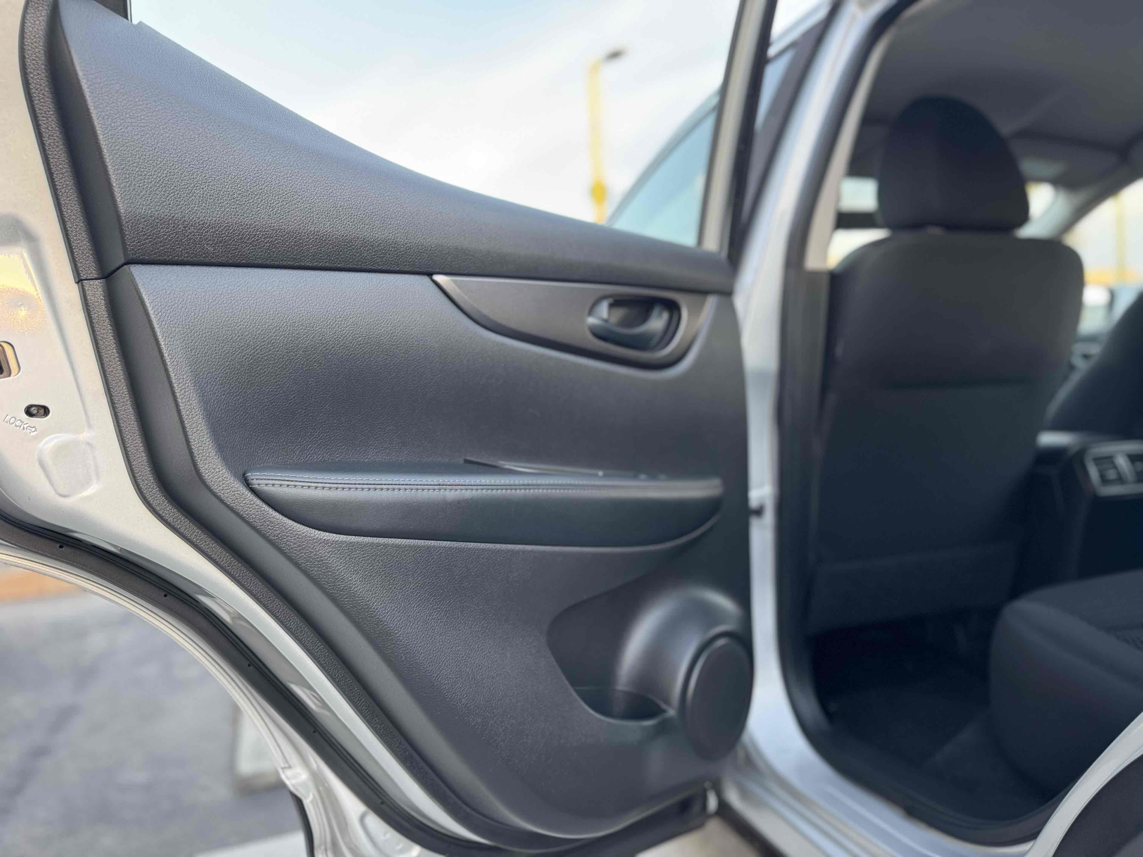 2019 Nissan Rogue Sport S photo 21