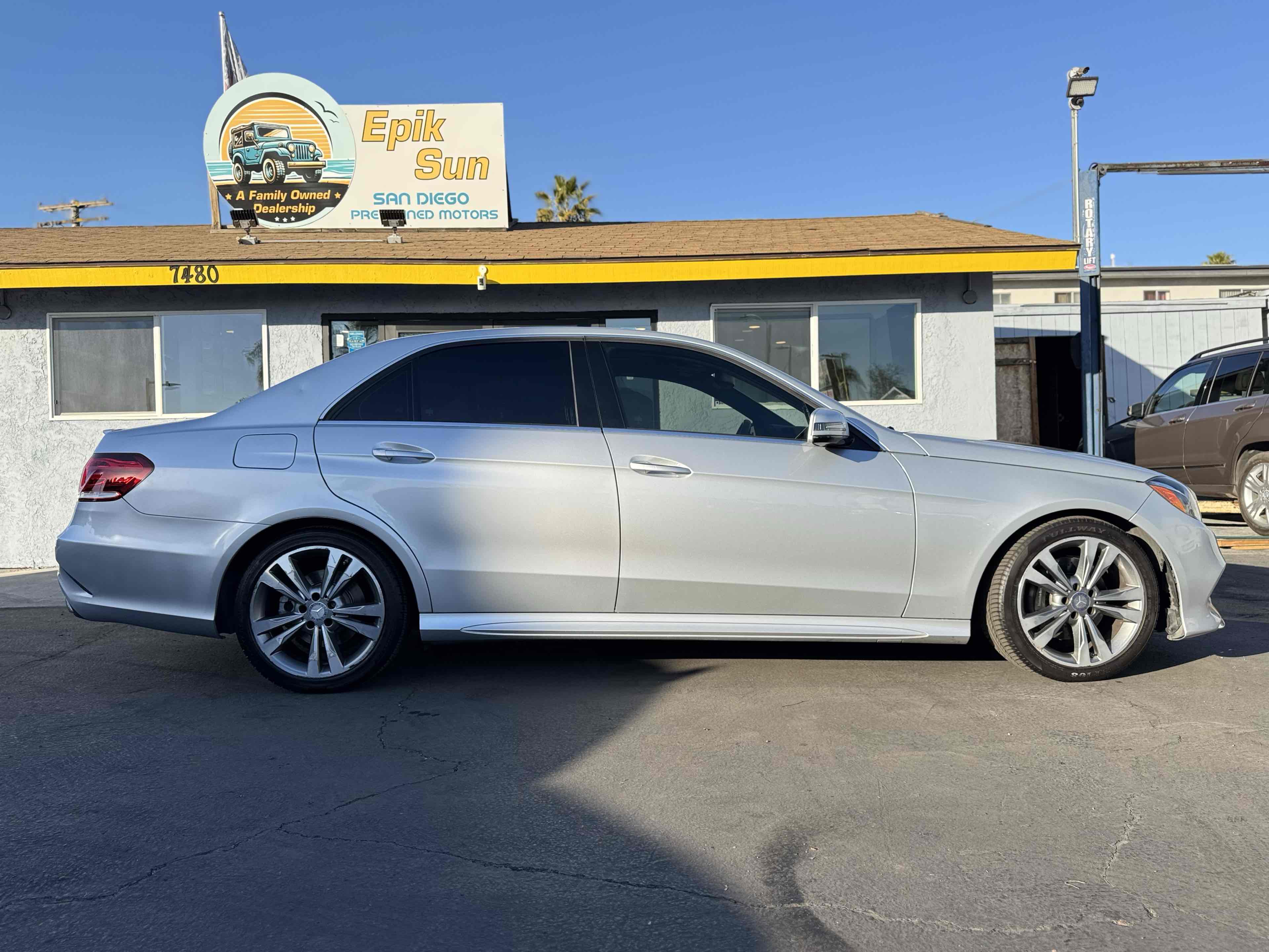 2016 Mercedes Benz E 350 Sport Sedan photo 4