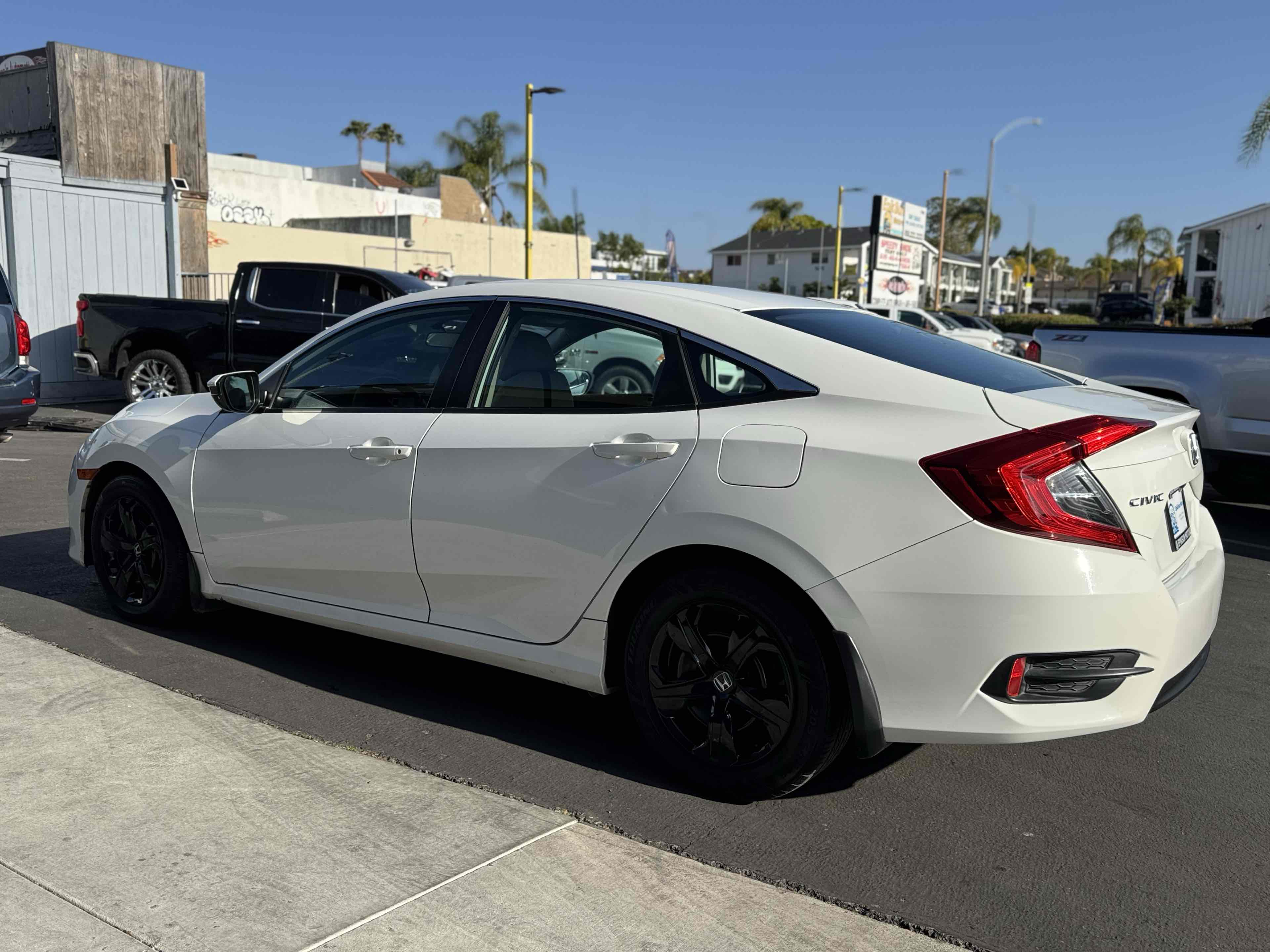 2017 Honda Civic LX photo 3