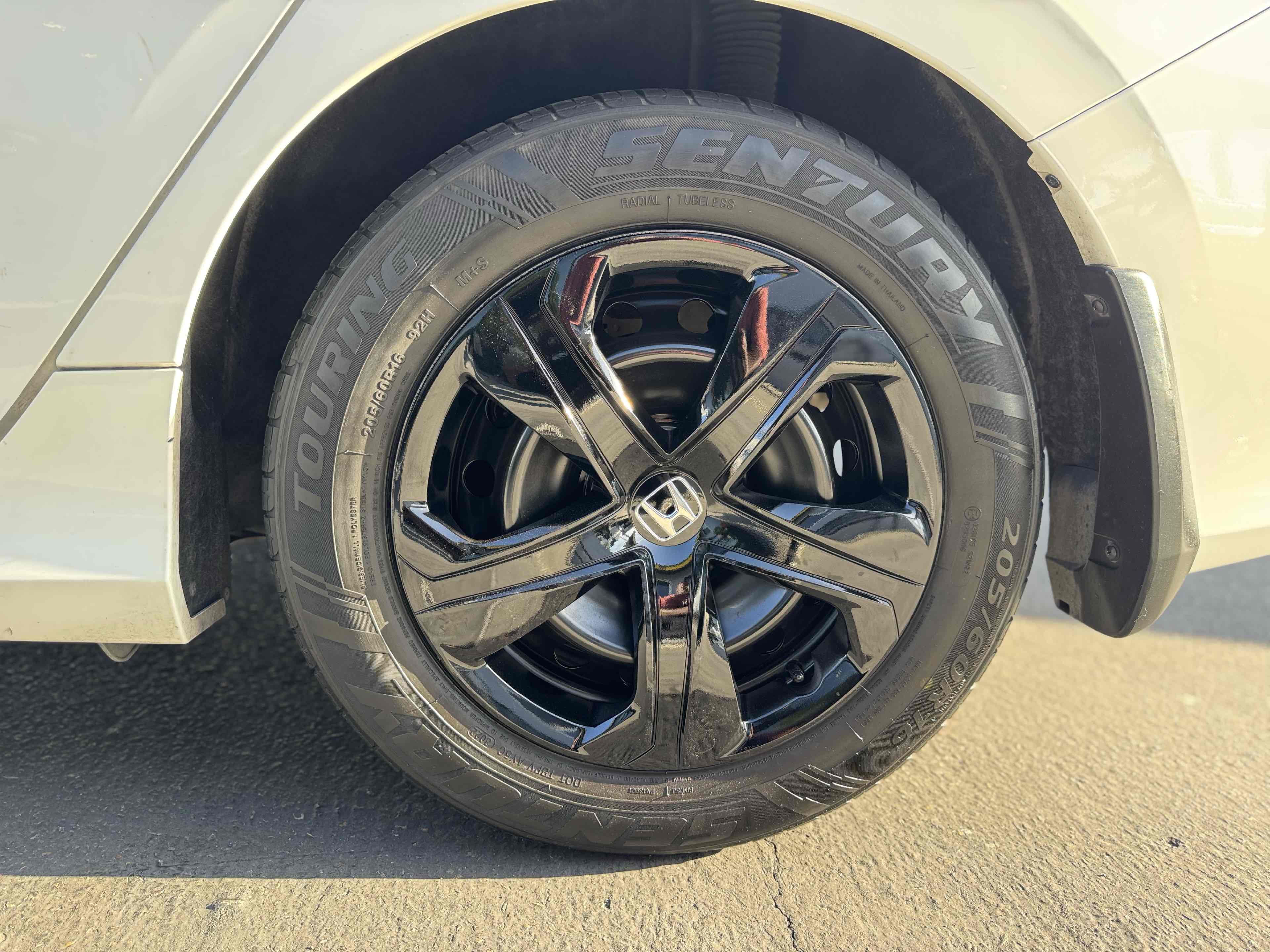 2017 Honda Civic LX photo 28