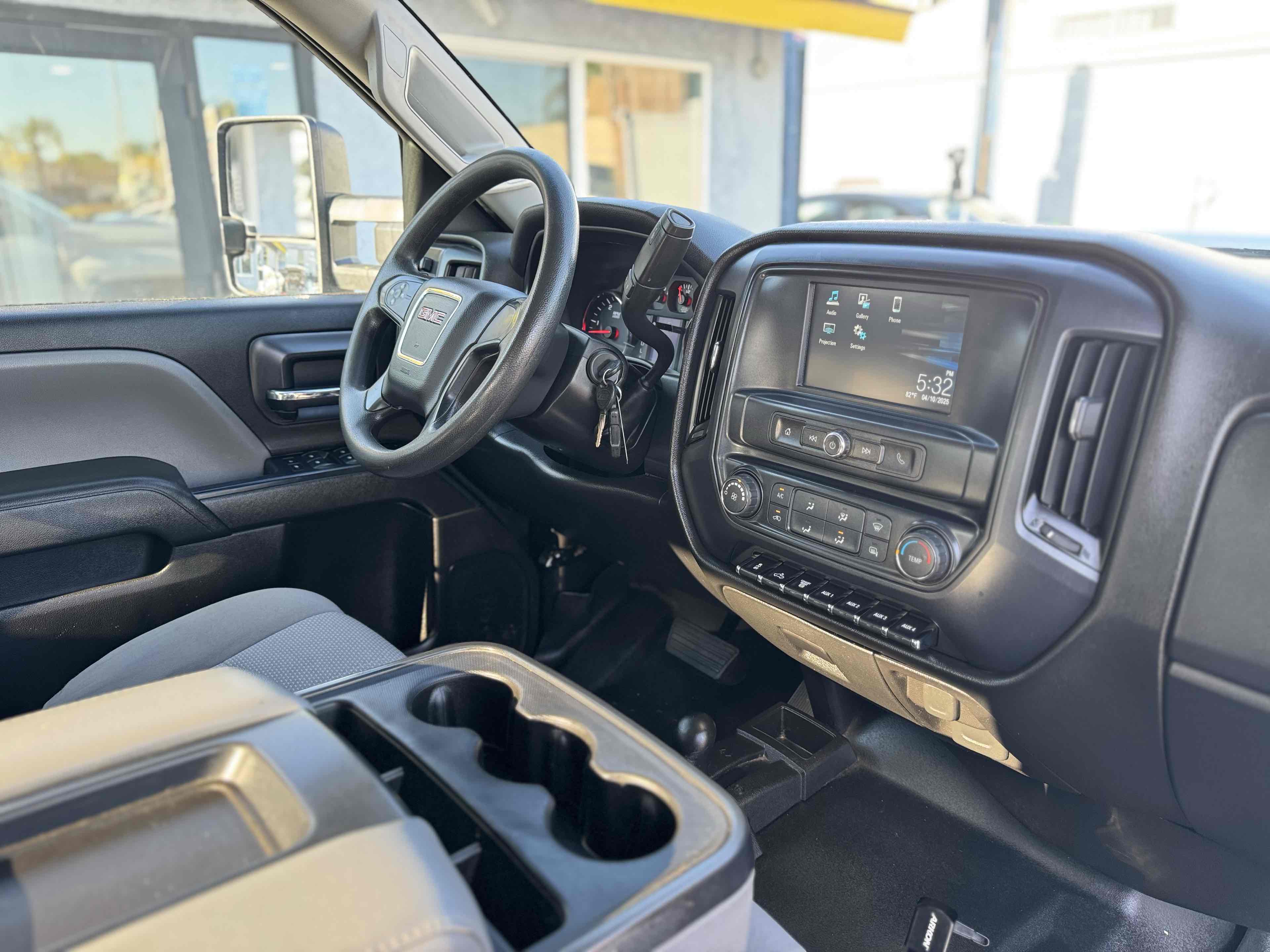 2019 Gmc Sierra SLT photo 12