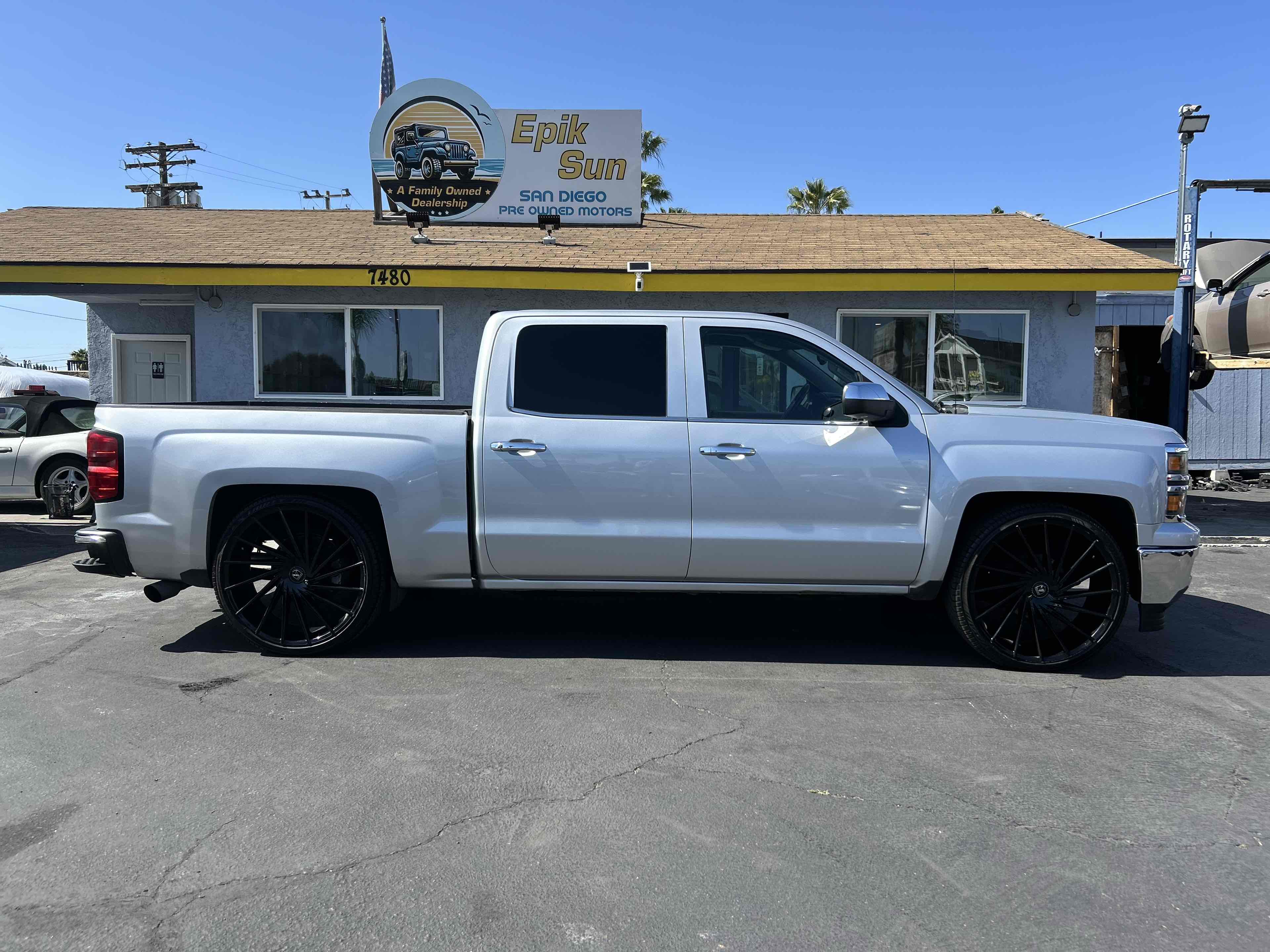 2015 Chevrolet Silverado 1500 LTZ photo 4