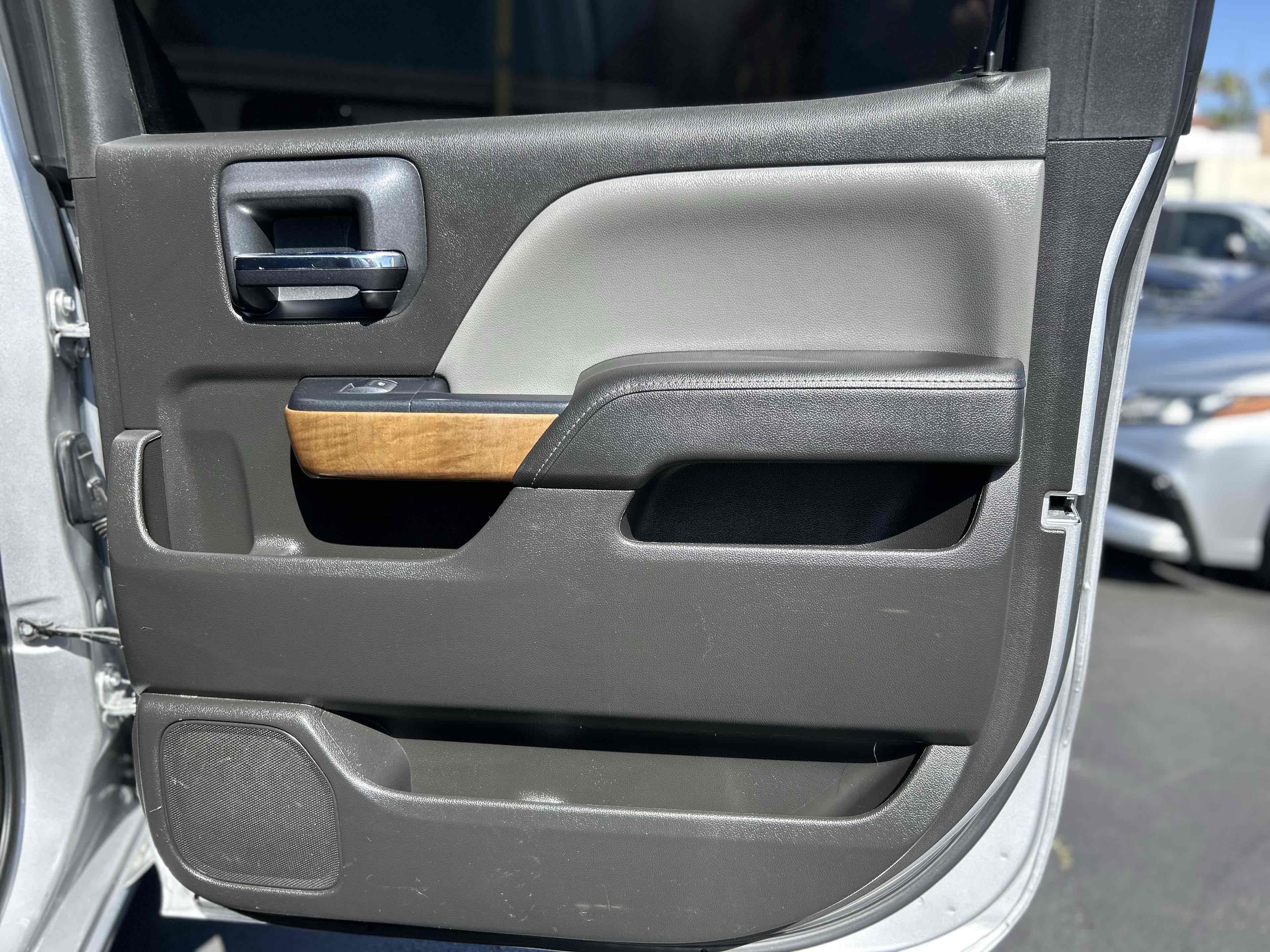 2015 Chevrolet Silverado 1500 LTZ photo 22
