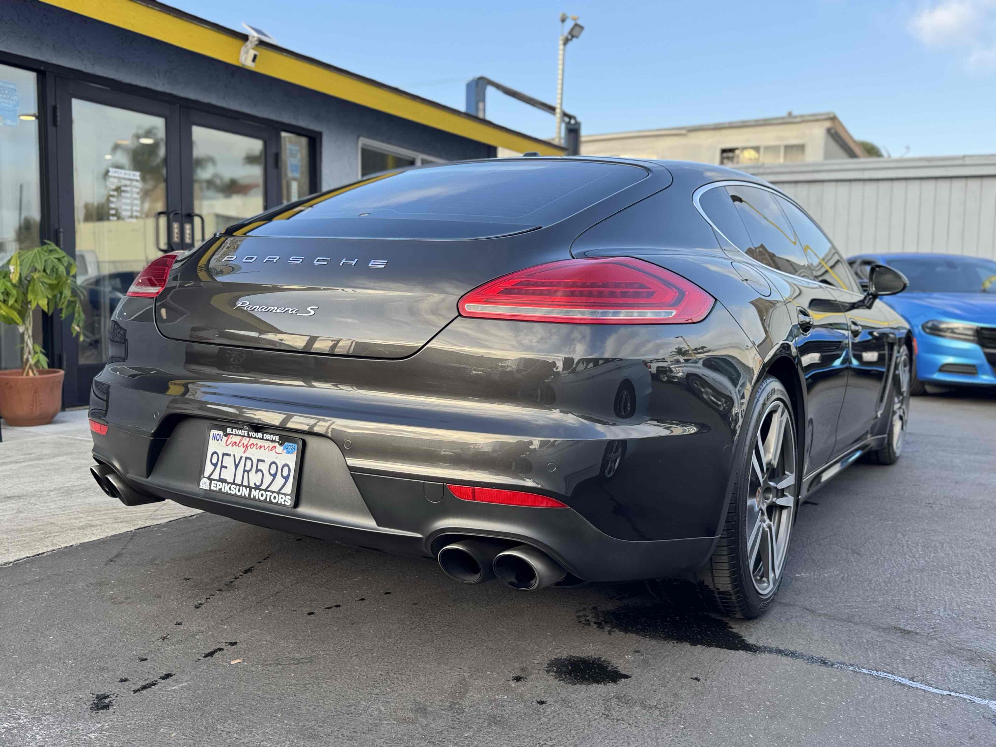 2014 Porsche Panamera S photo 4