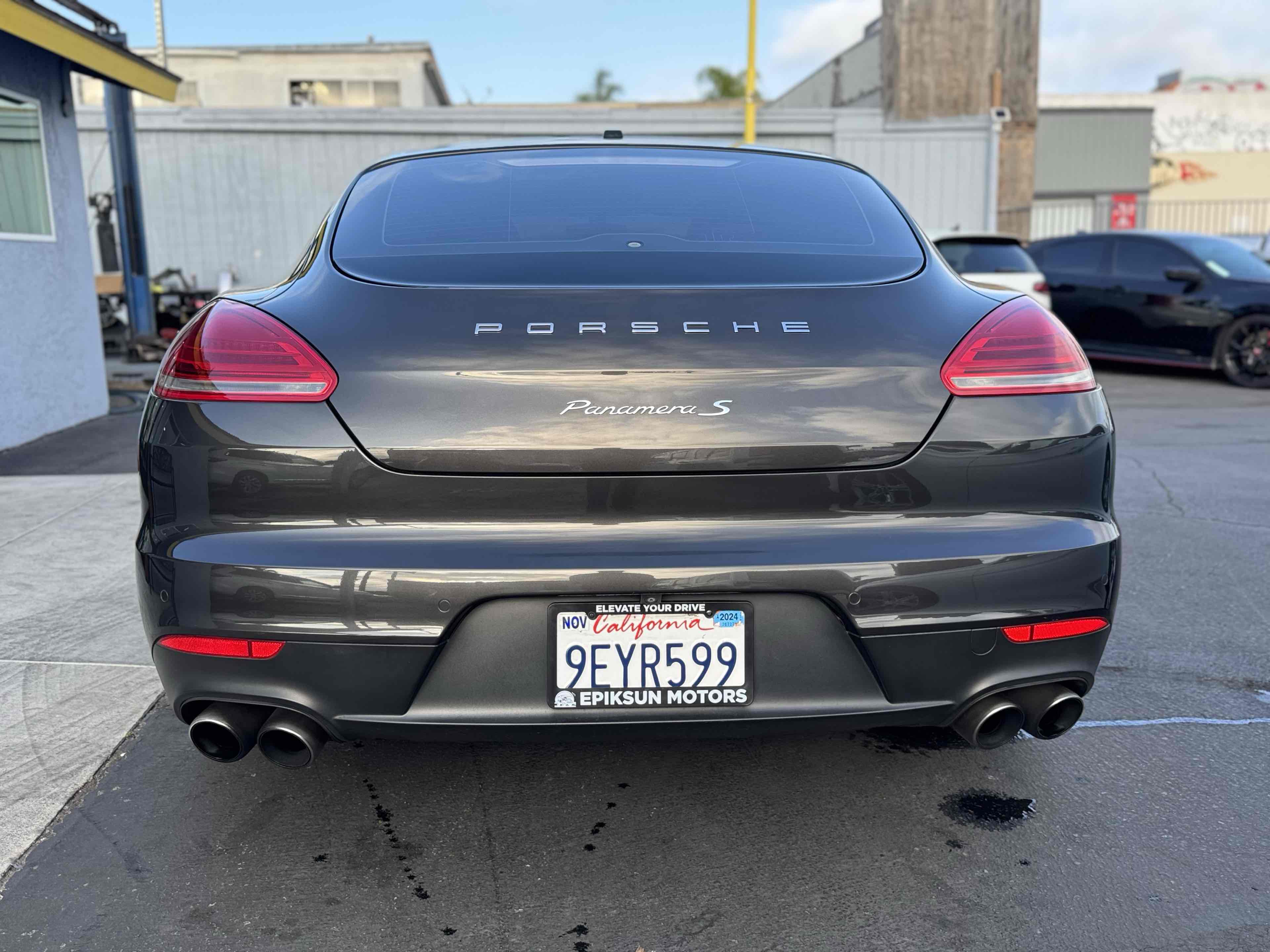 2014 Porsche Panamera S photo 6