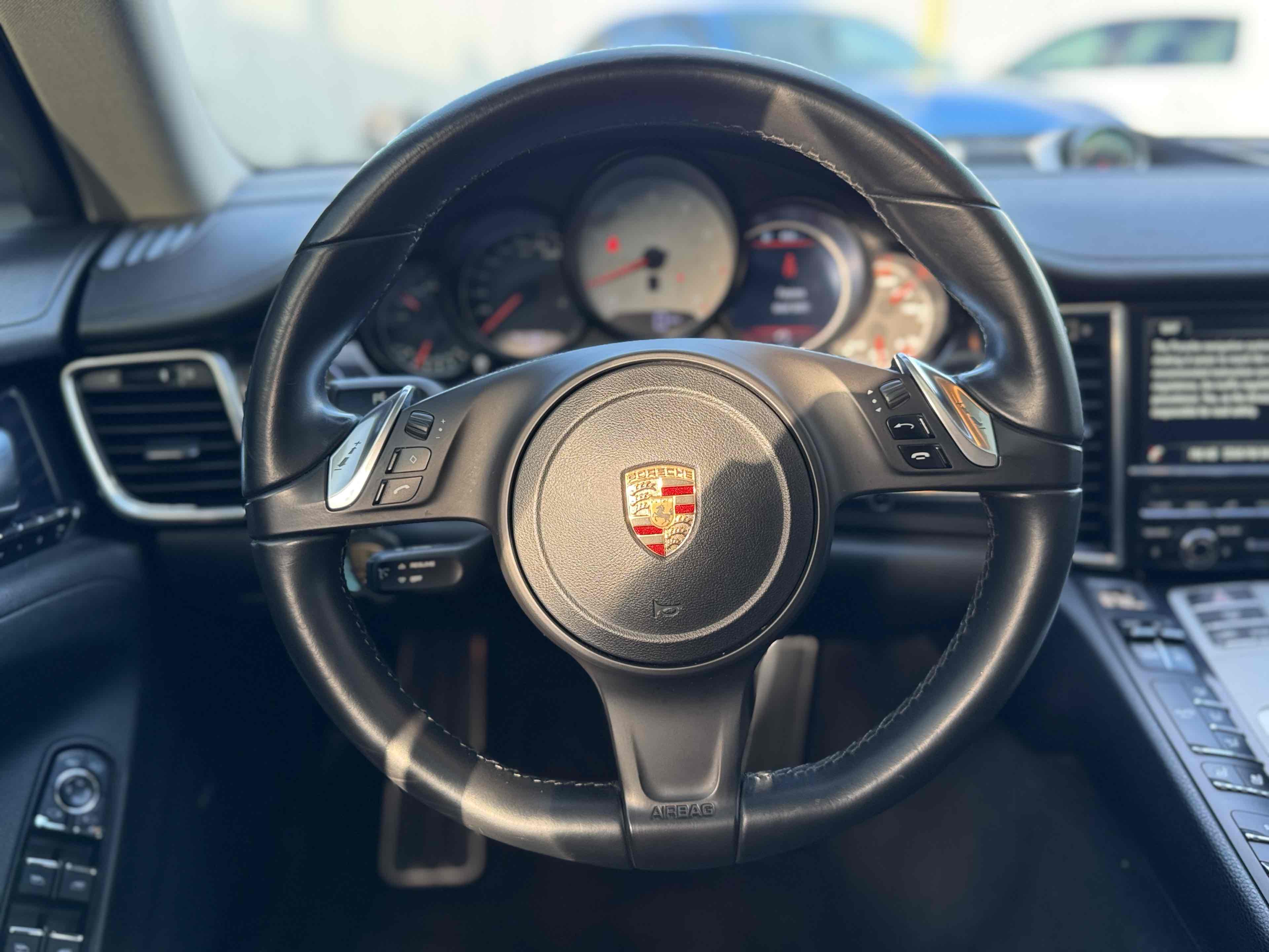 2014 Porsche Panamera S photo 17
