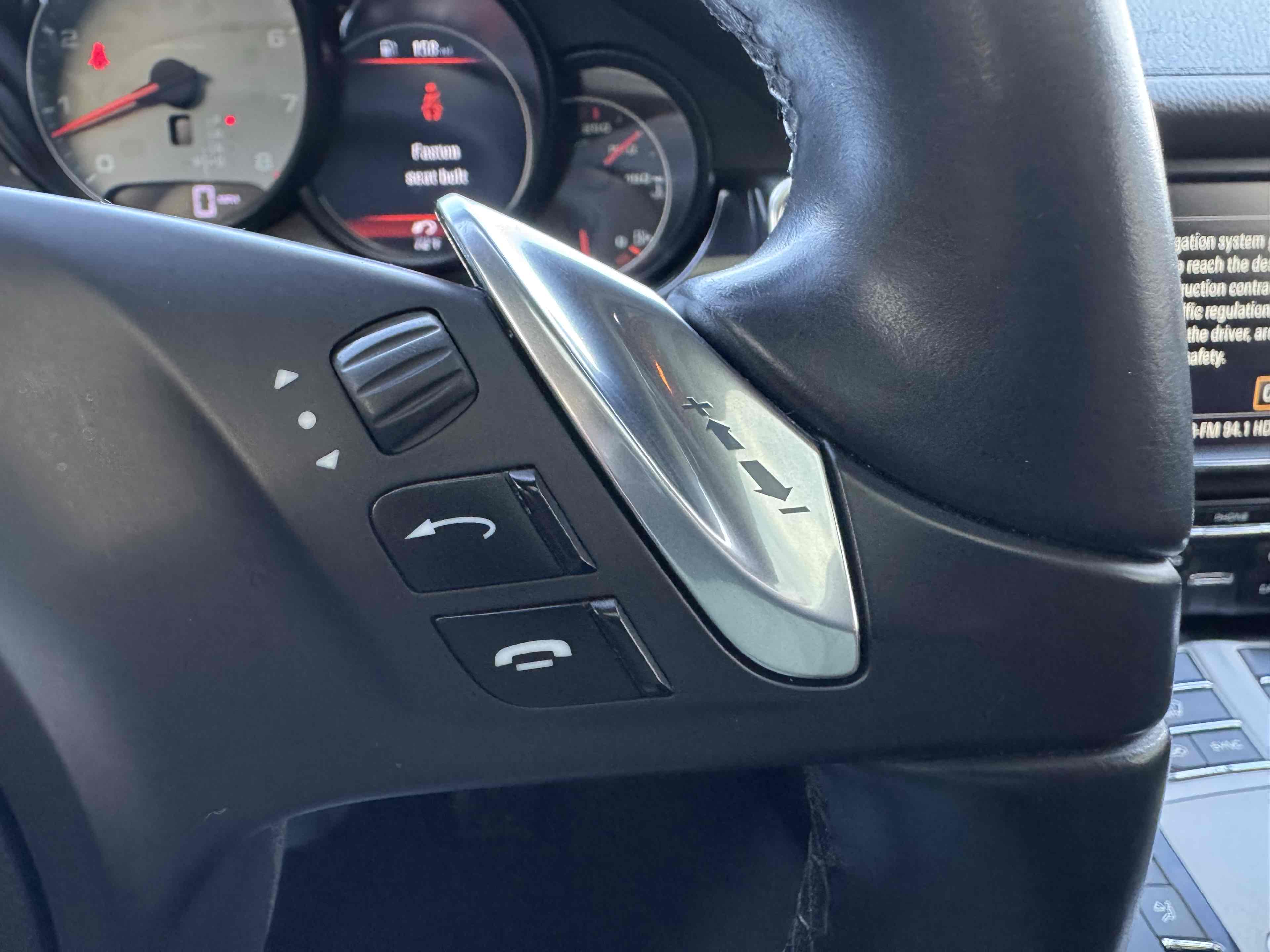 2014 Porsche Panamera S photo 19