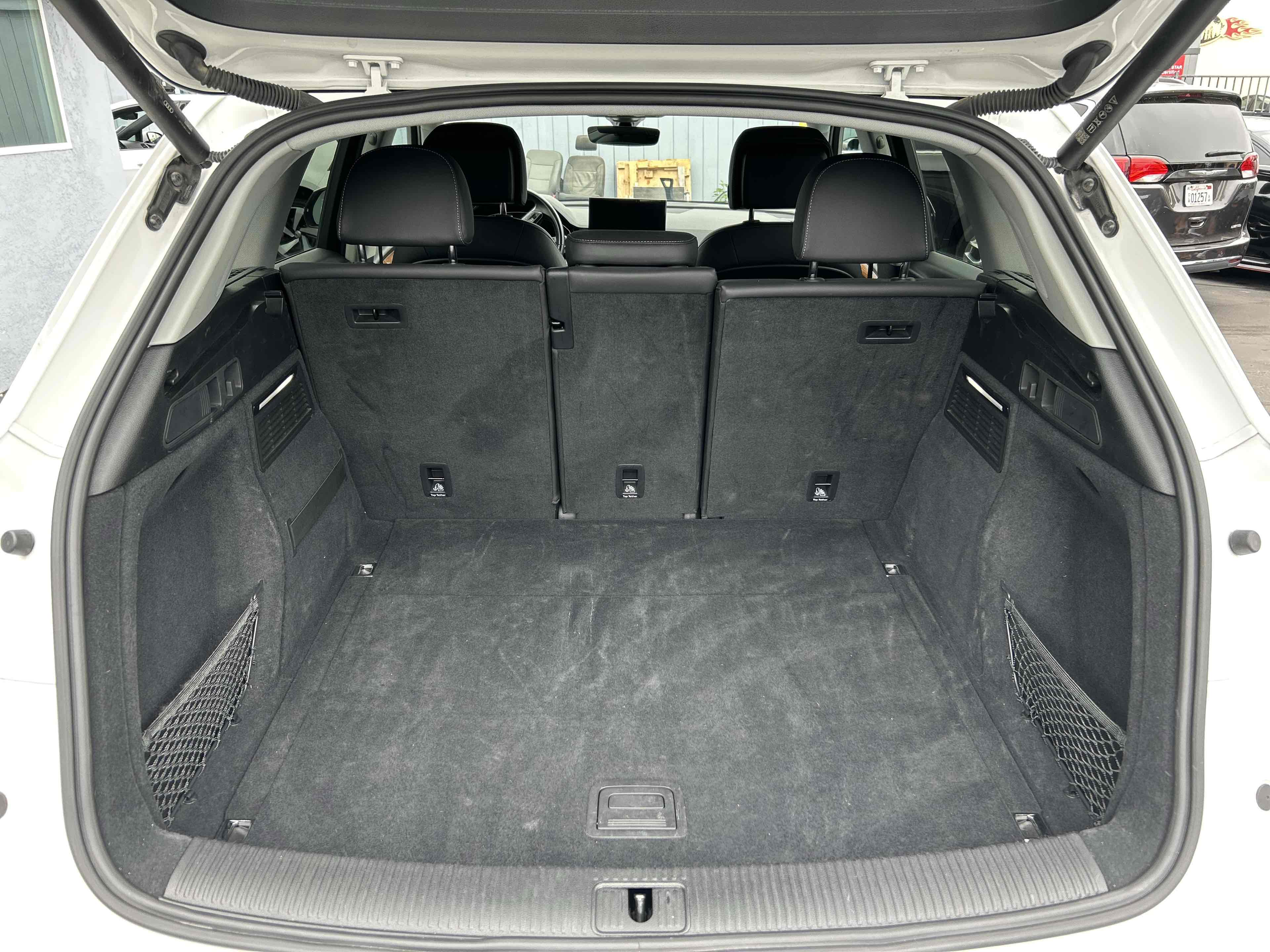 2023 Audi Q5 S line Premium Plus 45 TFSI photo 8