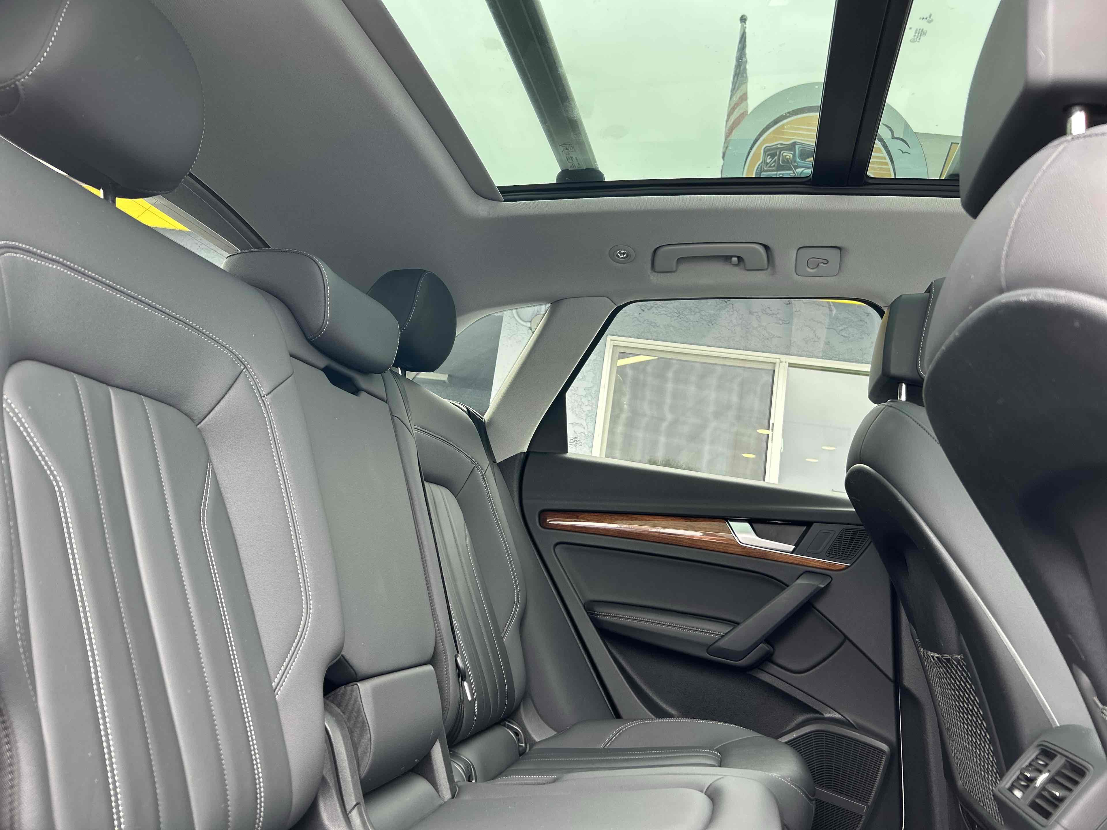 2023 Audi Q5 S line Premium Plus 45 TFSI photo 22